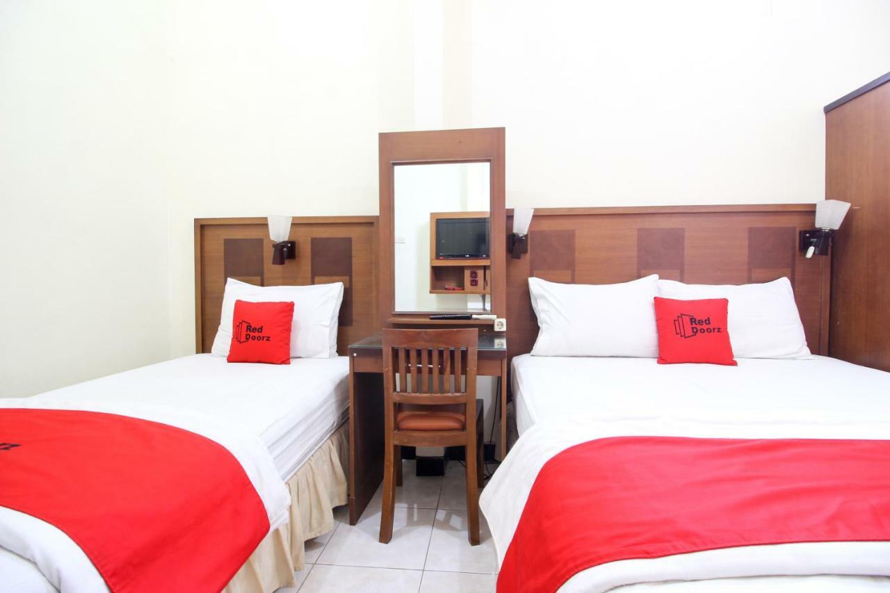 Reddoorz Plus @ Tegal Panggung Yogyakarta Luaran gambar